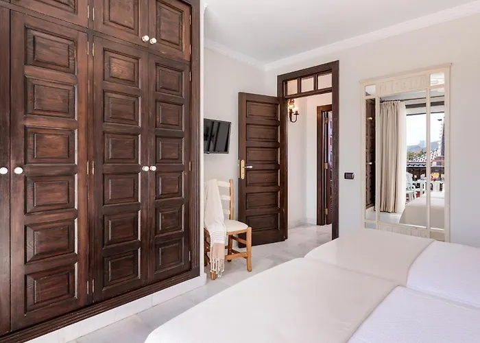 Apartmanhotel Parque Santiago V Official Playa de las Américas